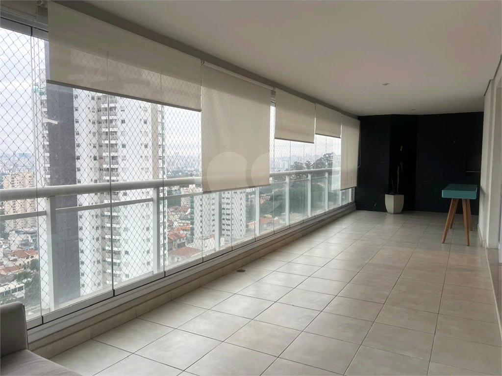 Apartamento 4 suítes, 3 vagas, ótima localização ,Linda vista para o Campo de Marte -Alto Padrão