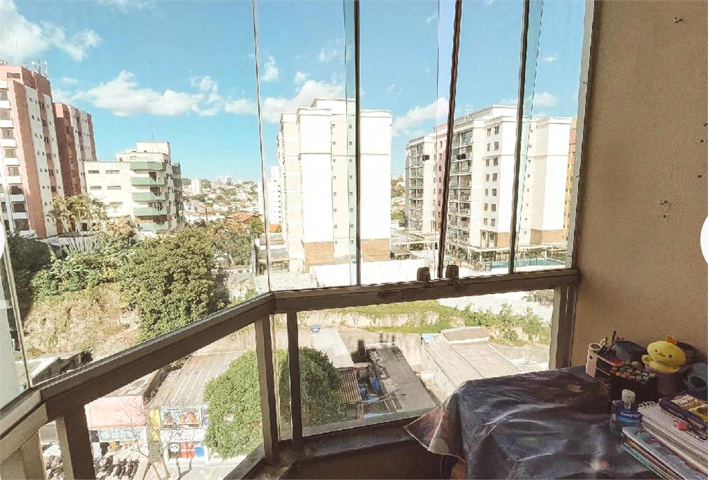 APARTAMENTO em SANTANA