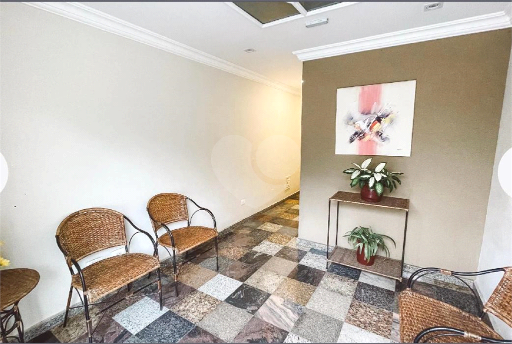 APARTAMENTO em SANTANA