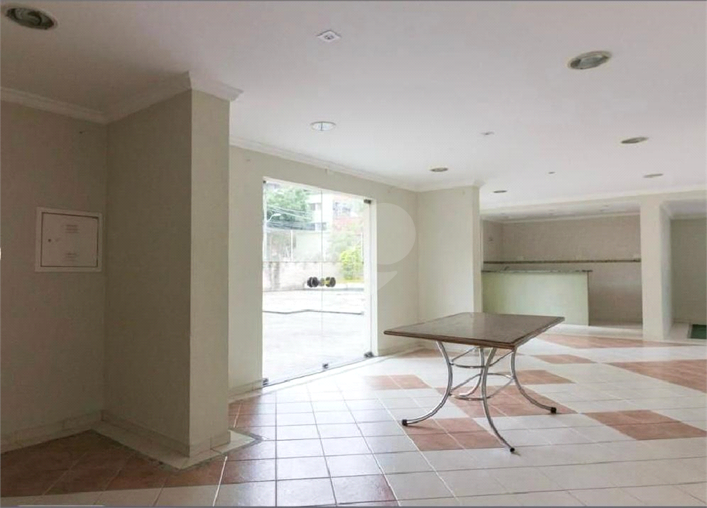 APARTAMENTO em SANTANA