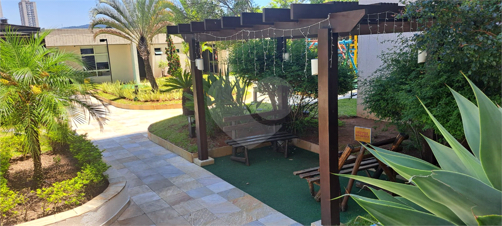 APARTAMENTO em LIMÃO