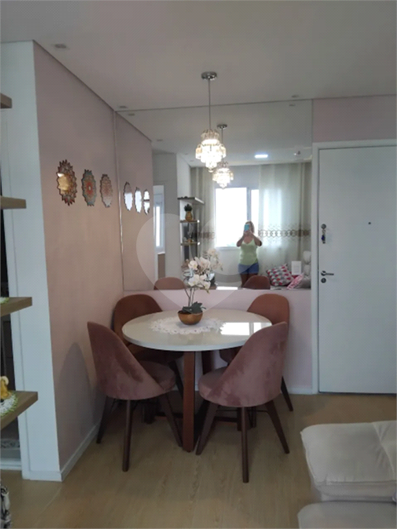 Apartamento mobiliado à venda na Zona Norte!