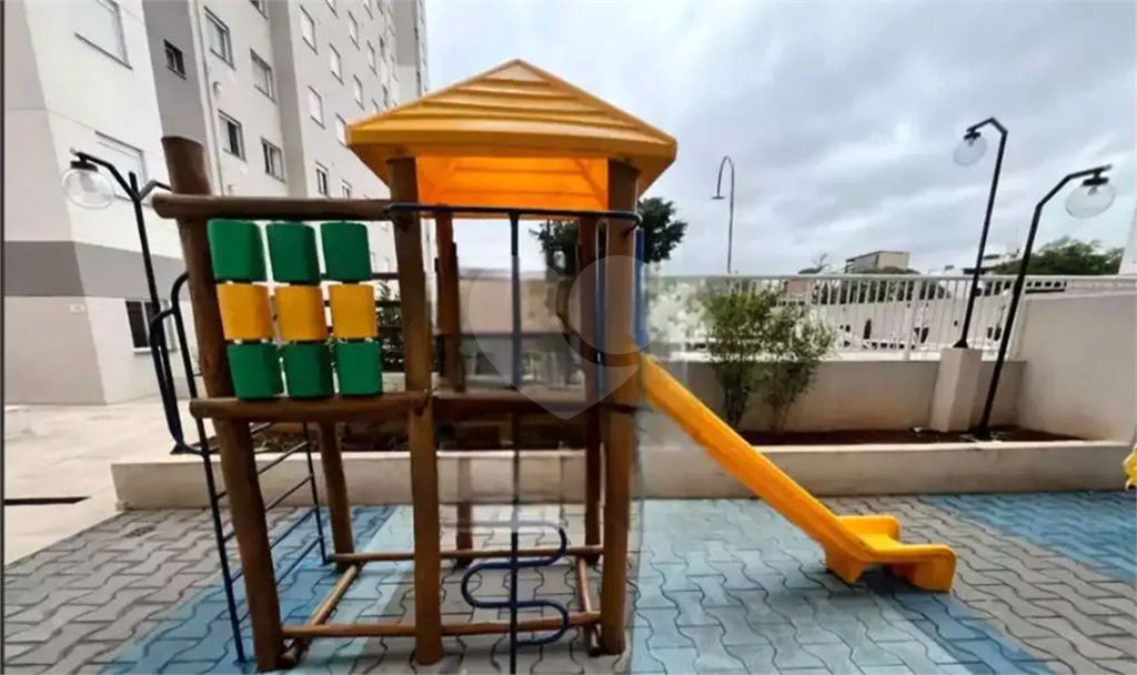 Apartamento mobiliado à venda na Zona Norte!