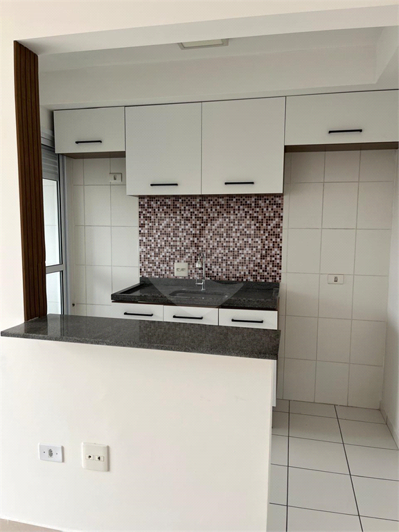 Apto Lauzane Horto
Apartamento à Venda na Av. Parada Pinto!