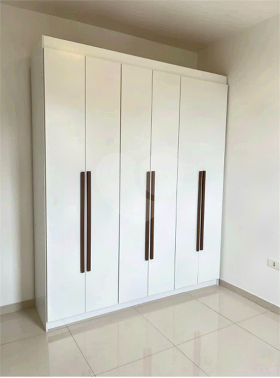 Apto Lauzane Horto
Apartamento à Venda na Av. Parada Pinto!