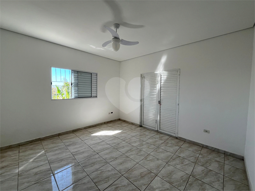 Casa, 4 quartos, 198 m² - Foto 2