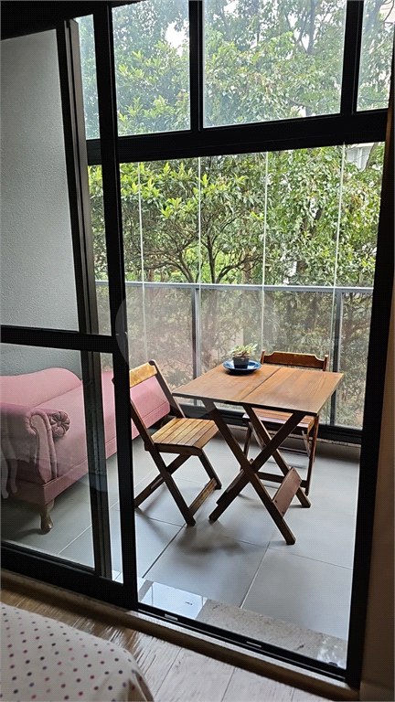 PINHEIROS - ESTÚDIO NOVO MOBILIADO EM LOCAL PRIVILEGIADO!