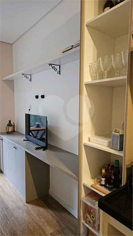 PINHEIROS - ESTÚDIO NOVO MOBILIADO EM LOCAL PRIVILEGIADO!