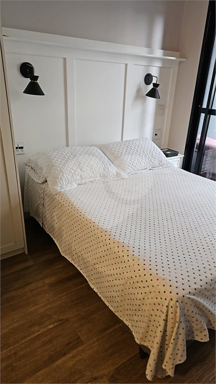 PINHEIROS - ESTÚDIO NOVO MOBILIADO EM LOCAL PRIVILEGIADO!