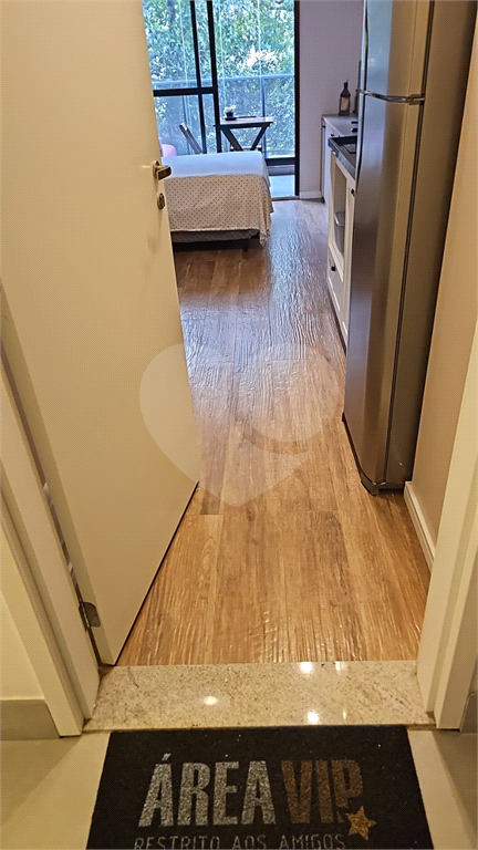 PINHEIROS - ESTÚDIO NOVO MOBILIADO EM LOCAL PRIVILEGIADO!