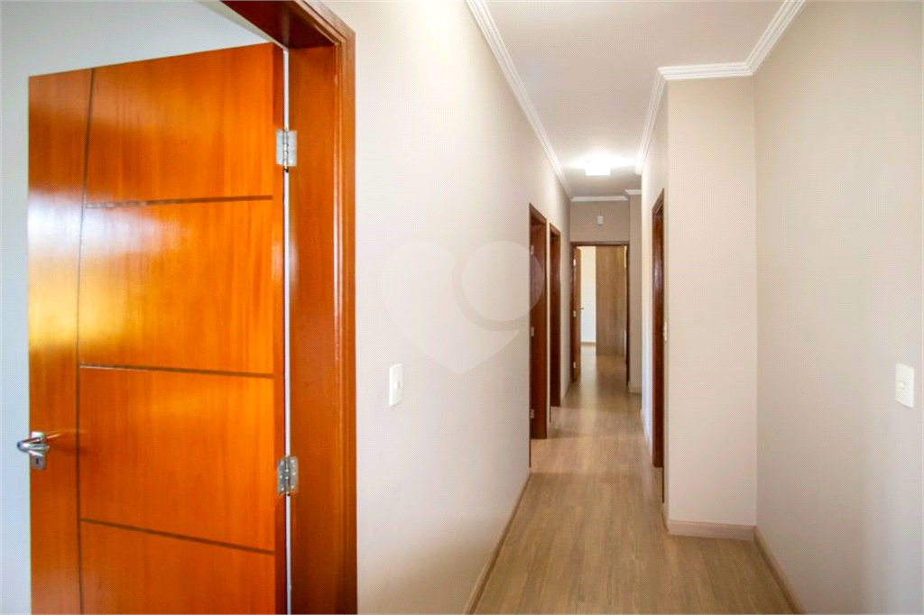 Casa de Condomínio à venda | 1.000 m² | 4 dormitórios (3 suítes) | 3 vagas em Monte Alegre do Sul!   