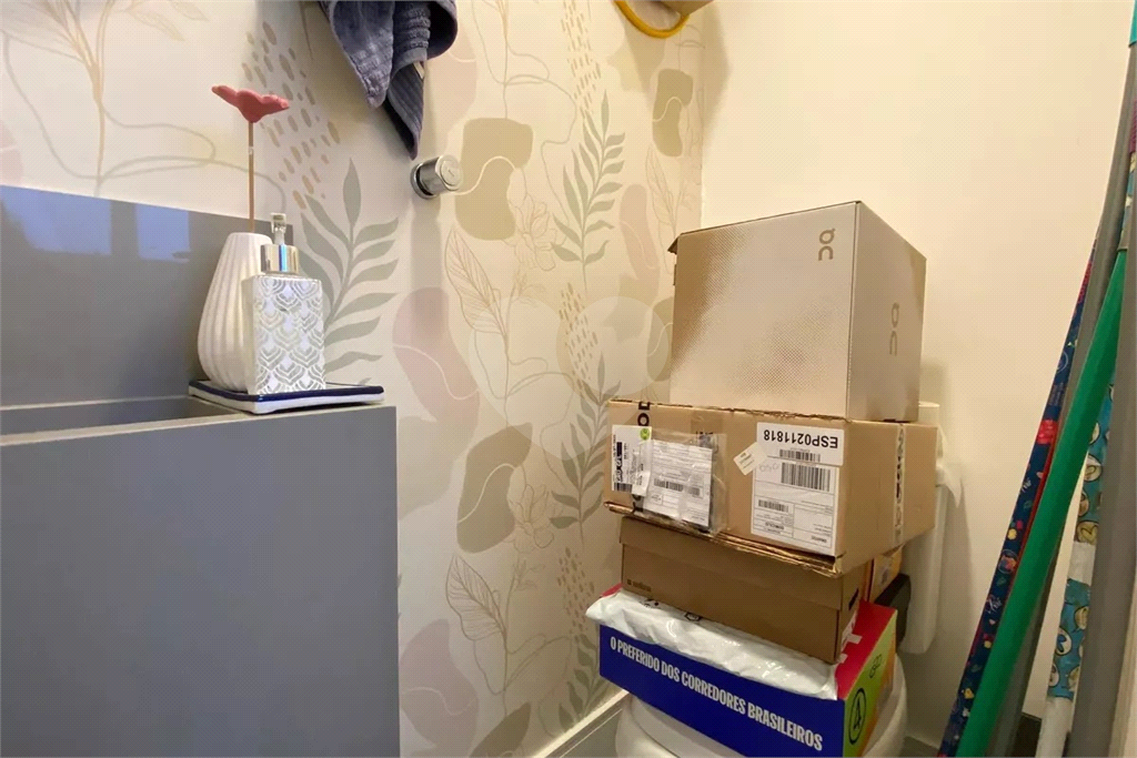 Apartamento 3 dormitórios,  sendo 1 suíte e 2 vagas de garagem Pompeia 