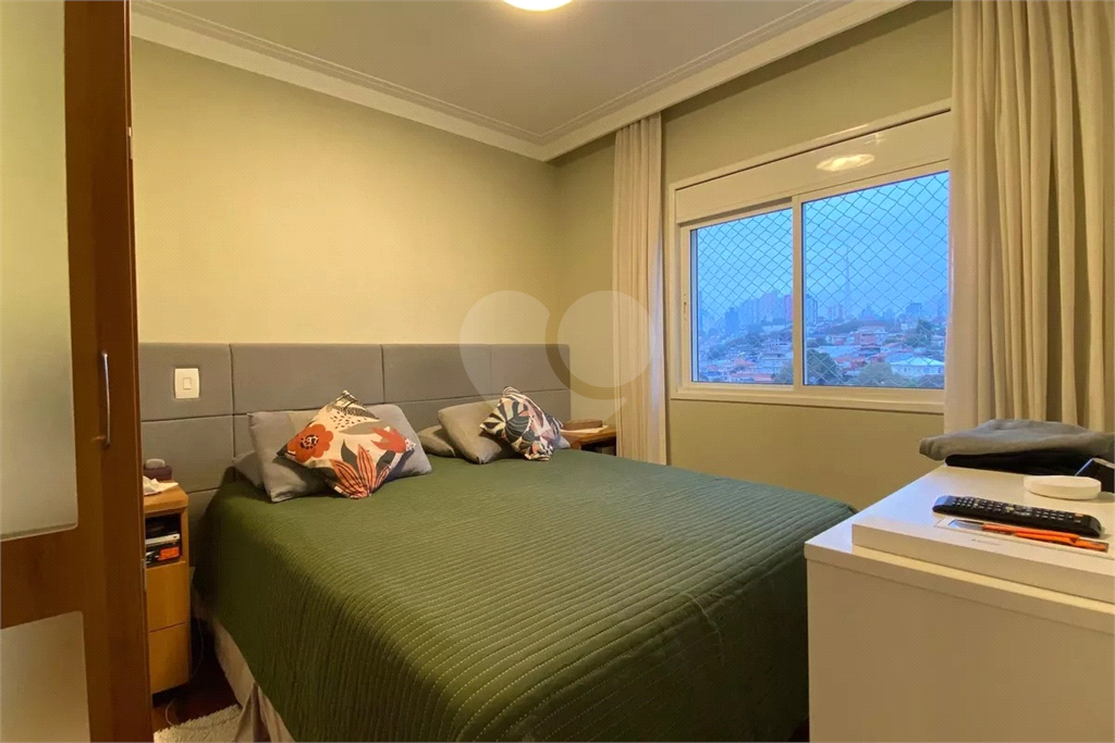 Apartamento 3 dormitórios,  sendo 1 suíte e 2 vagas de garagem Pompeia 