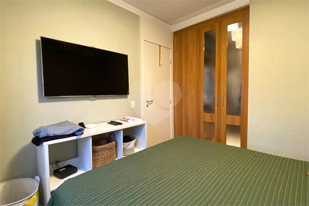 Apartamento 3 dormitórios,  sendo 1 suíte e 2 vagas de garagem Pompeia 