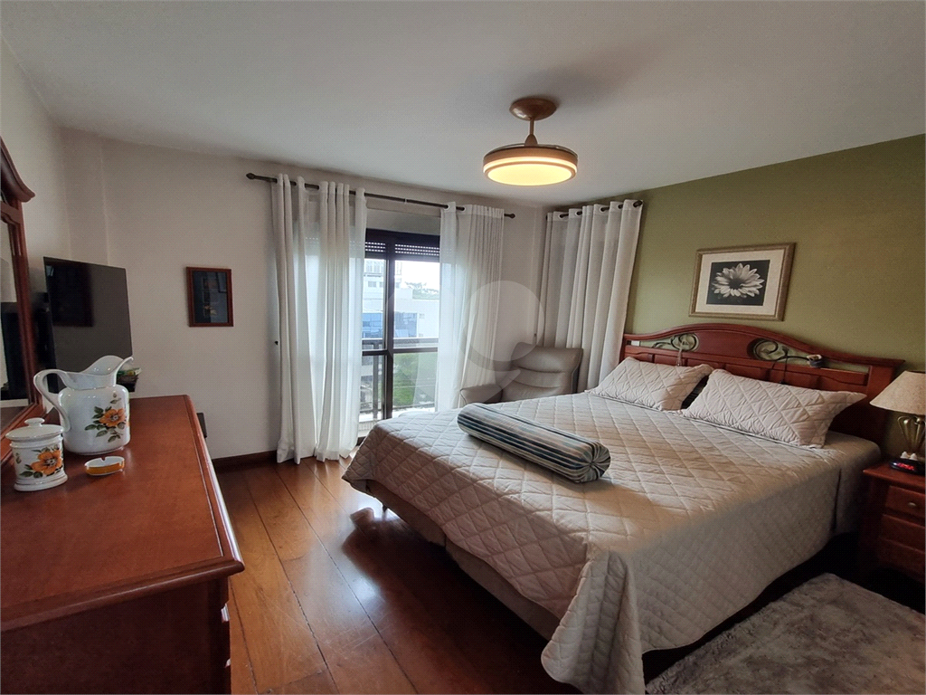 apartamento com 3 quartos e 3 vagas na Voluntarios da Patria