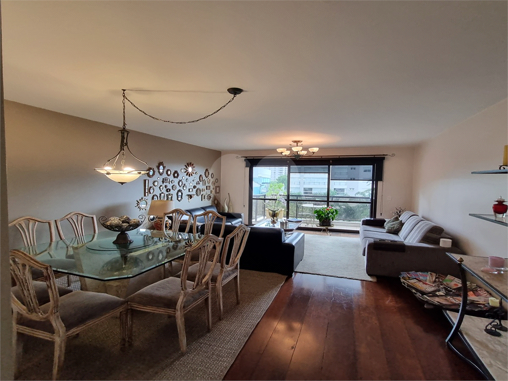 apartamento com 3 quartos e 3 vagas na Voluntarios da Patria