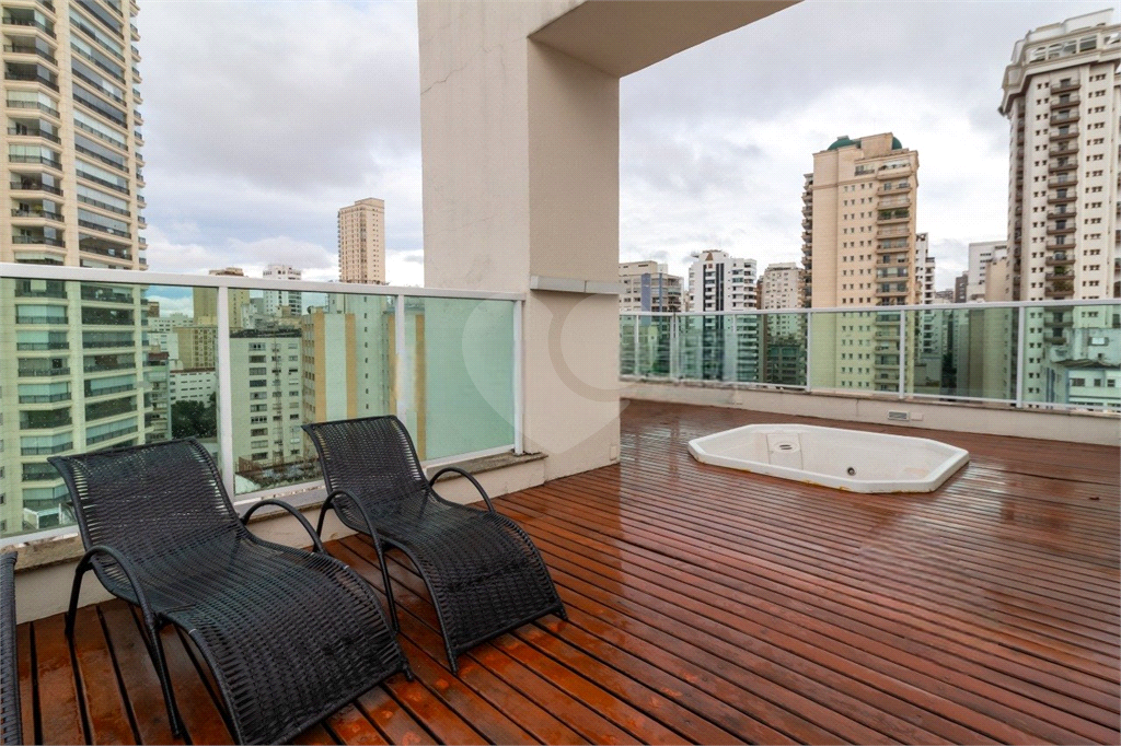 Apartamento em Santa Cecilia 2 dormitórios, sendo 1 suíte e 2 vagas de garagem  