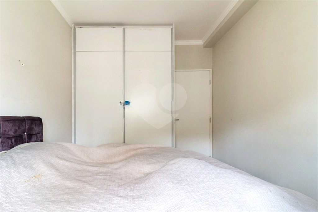 Apartamento em Santa Cecilia 2 dormitórios, sendo 1 suíte e 2 vagas de garagem  