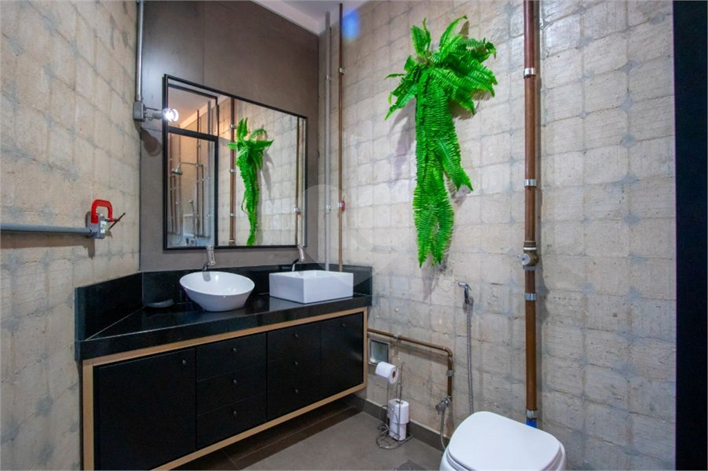 Casa alto padrão à venda | 1.490 m² | 4 suítes | 20 vagas em Serra Negra/SP!