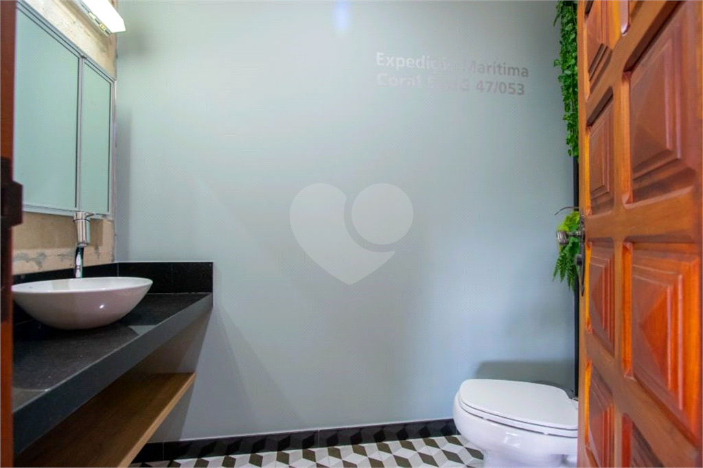 Casa alto padrão à venda | 1.490 m² | 4 suítes | 20 vagas em Serra Negra/SP!