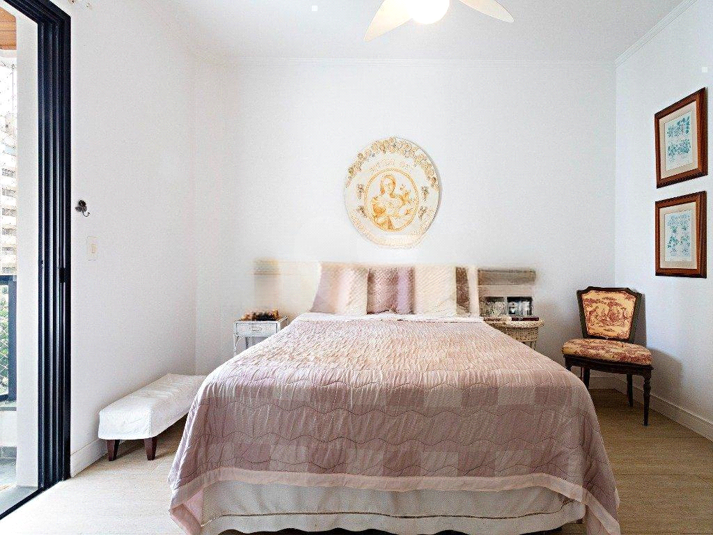 Apartamento à venda em Moema Pássaros 