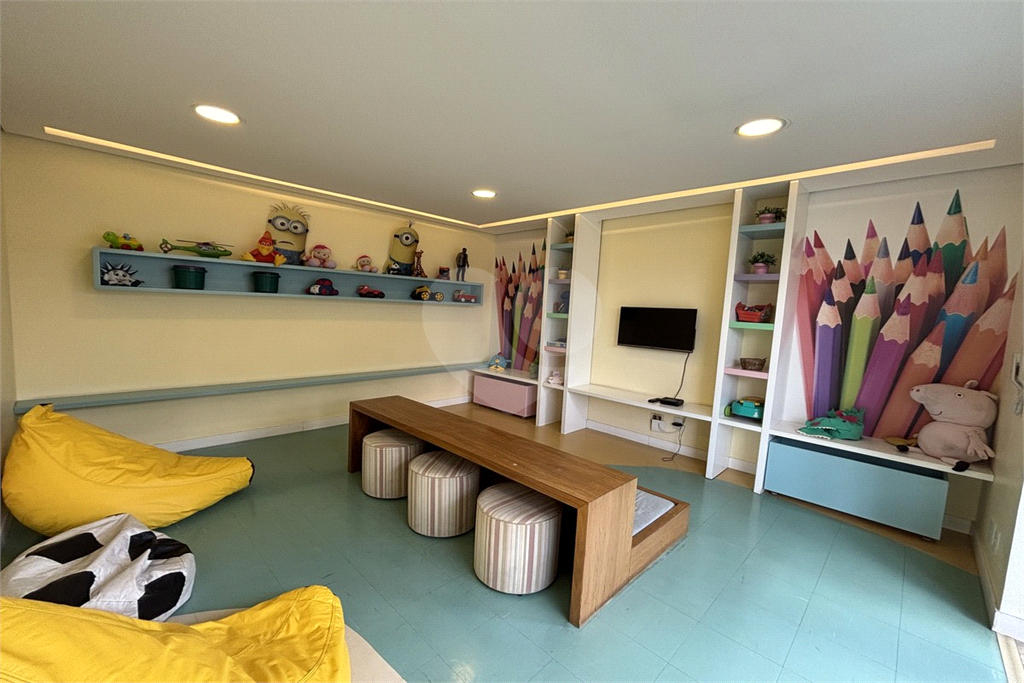 Apartamento em Santana, 2 dormitórios e 2 vagas com deposito