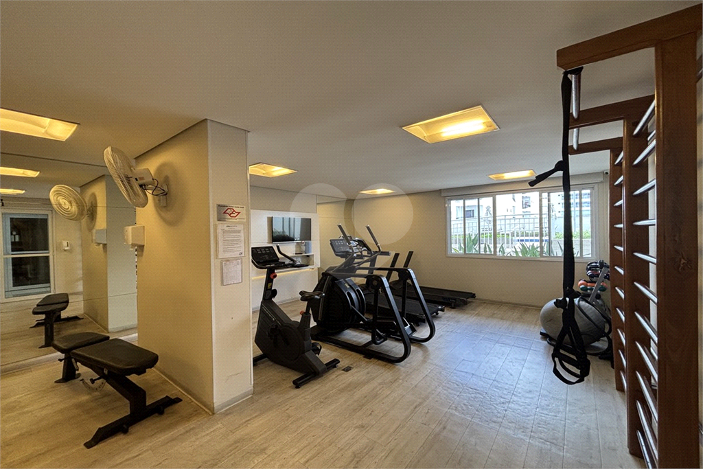 Apartamento em Santana, 2 dormitórios e 2 vagas com deposito