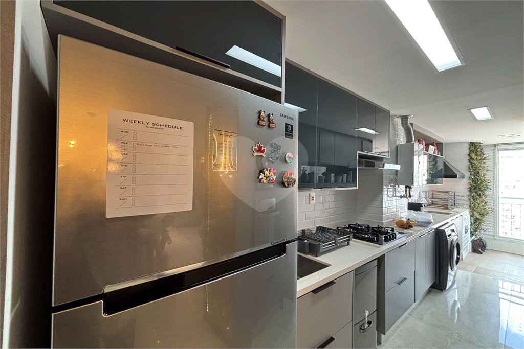 Apartamento em Santana, 2 dormitórios e 2 vagas com deposito