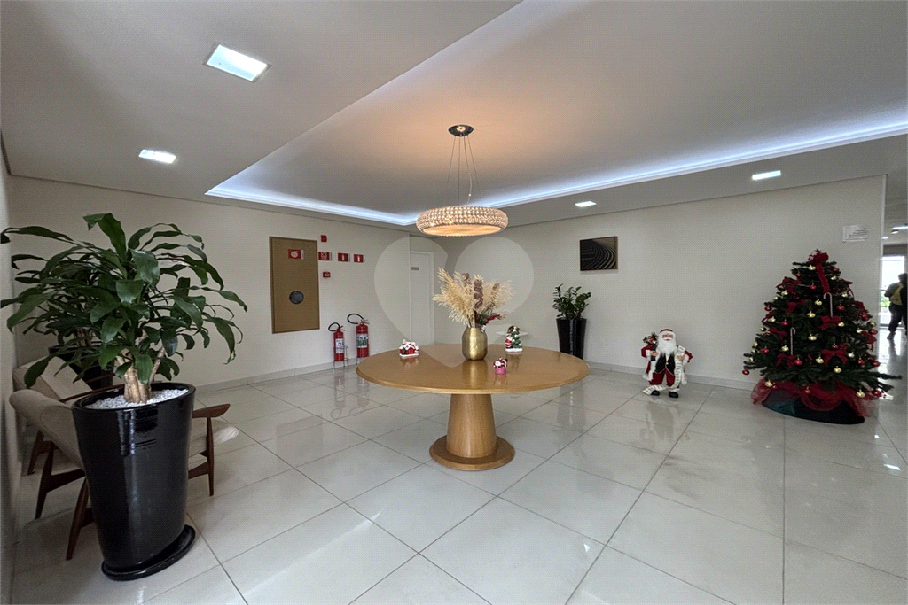 Apartamento em Santana, 2 dormitórios e 2 vagas com deposito