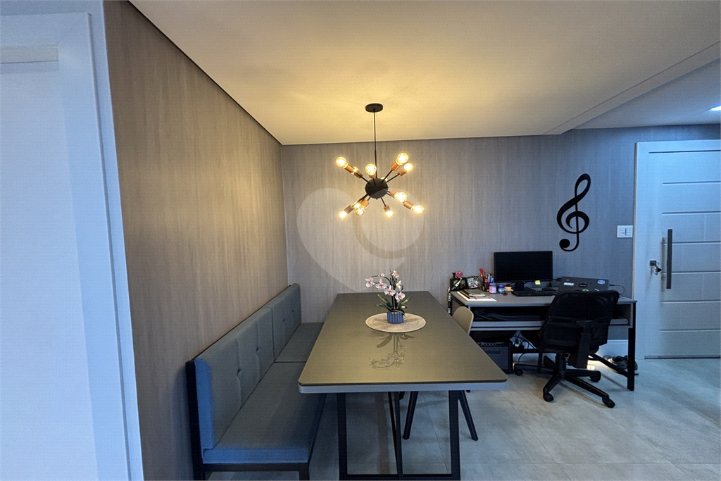 Apartamento em Santana, 2 dormitórios e 2 vagas com deposito