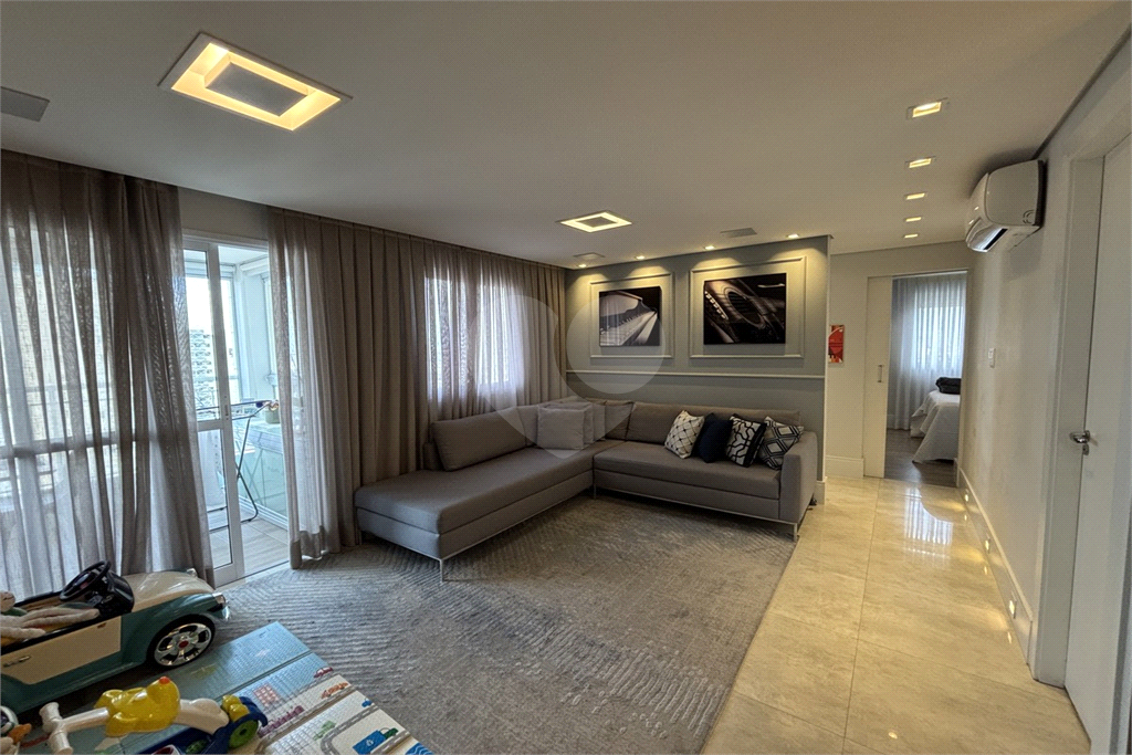 Apartamento em Santana, 2 dormitórios e 2 vagas com deposito