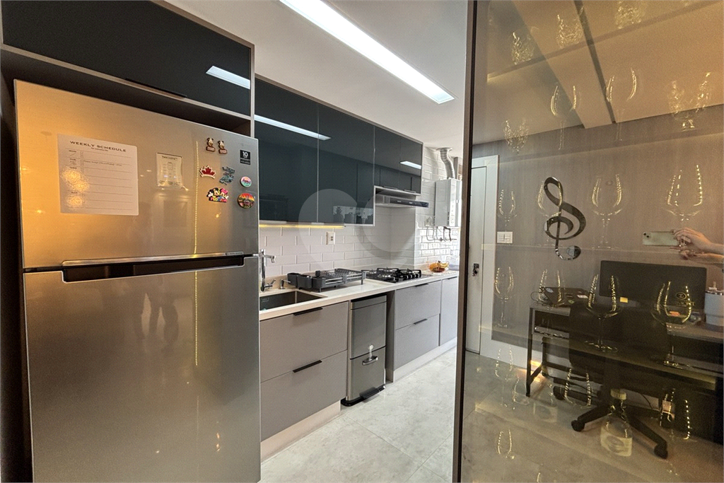 Apartamento em Santana, 2 dormitórios e 2 vagas com deposito