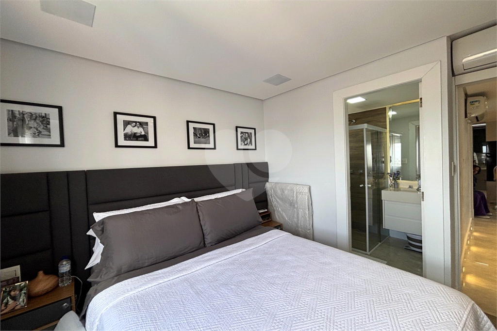 Apartamento em Santana, 2 dormitórios e 2 vagas com deposito