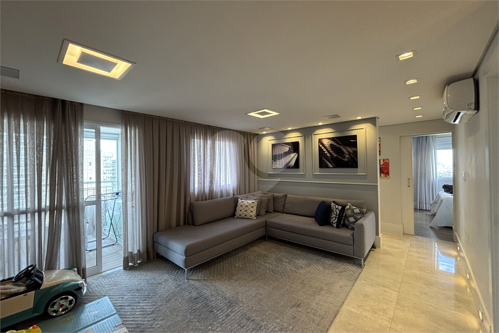 Apartamento em Santana, 2 dormitórios e 2 vagas com deposito