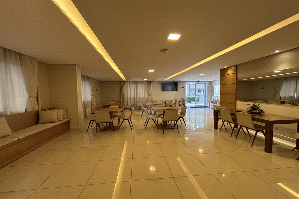 Apartamento em Santana, 2 dormitórios e 2 vagas com deposito