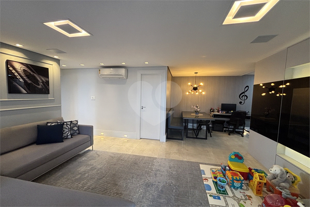 Apartamento em Santana, 2 dormitórios e 2 vagas com deposito