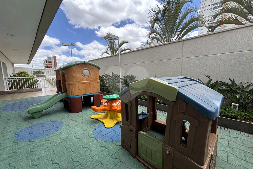 Apartamento em Santana, 2 dormitórios e 2 vagas com deposito