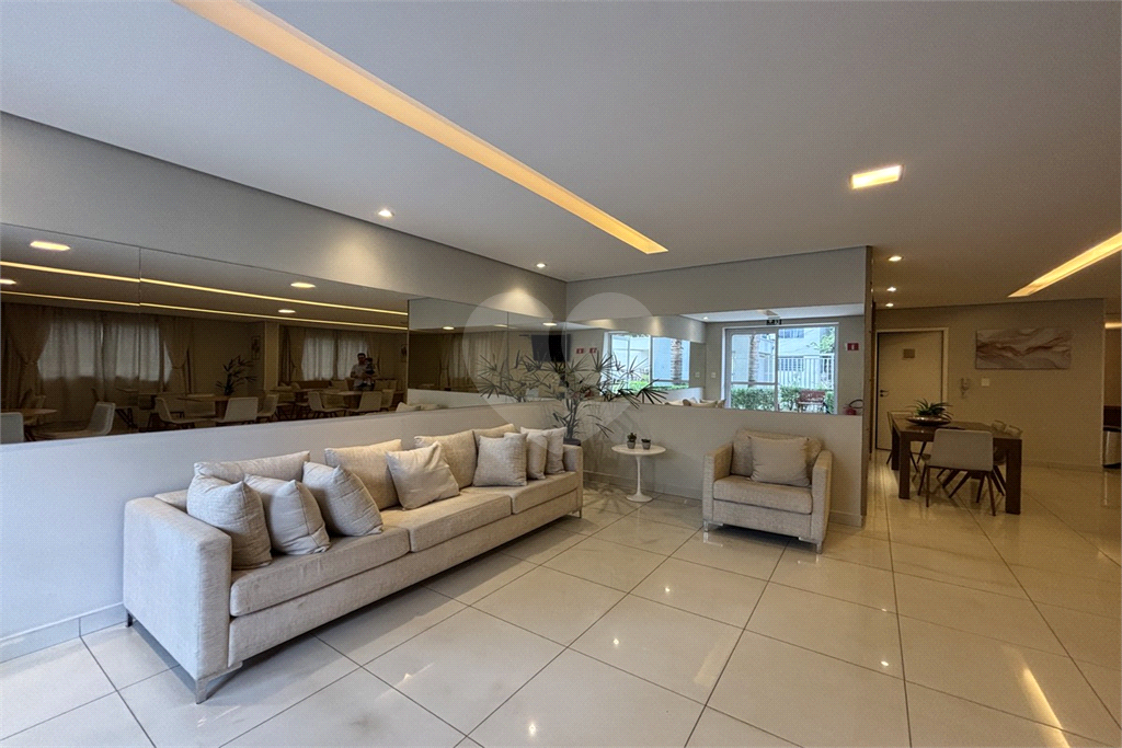 Apartamento em Santana, 2 dormitórios e 2 vagas com deposito