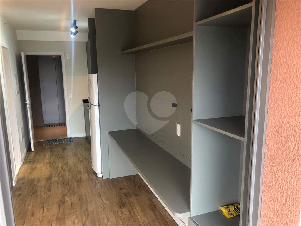 STUDIO MOBILIADO Á VENDA OU LOCAÇÃO CH[ACARA SANTO ANTÕNIO