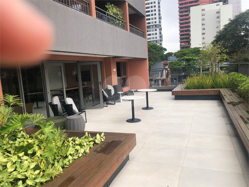 STUDIO MOBILIADO Á VENDA OU LOCAÇÃO CH[ACARA SANTO ANTÕNIO