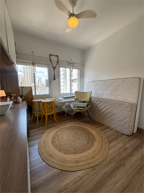 Apartamento reformado na Haddock Lobo, Jardins