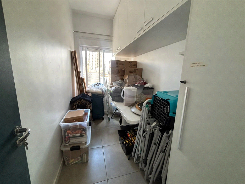 Apartamento reformado na Haddock Lobo, Jardins