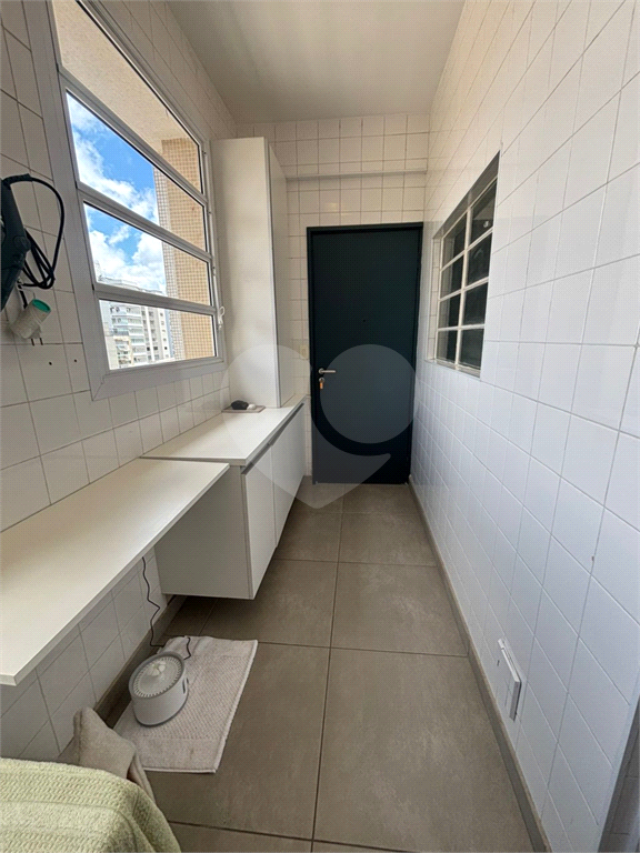 Apartamento reformado na Haddock Lobo, Jardins