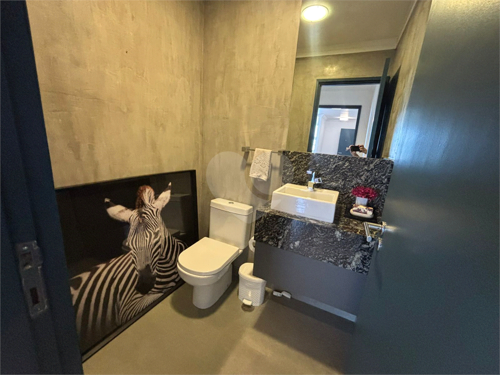 Apartamento reformado na Haddock Lobo, Jardins