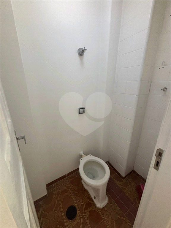 Apartamento iluminado e arejado em Pinheiros