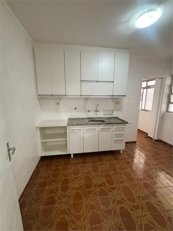 Apartamento iluminado e arejado em Pinheiros