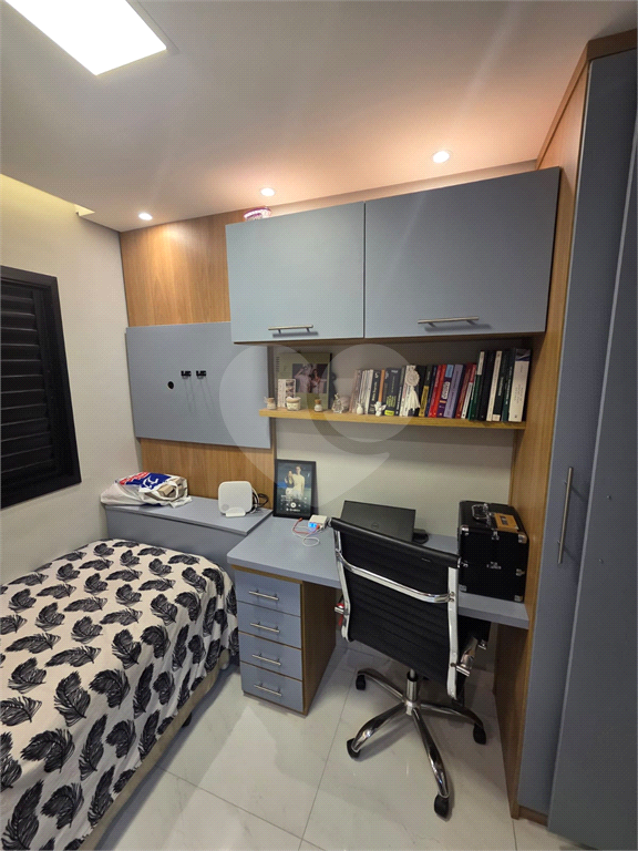 APTO 44 m2 – 2 Dorm - 1 Vaga – VILA PAULICÉIA
Excelente oportunidade para morar com conforto e praticidade!
Apto lindo decorado , impecável , local arborizado.