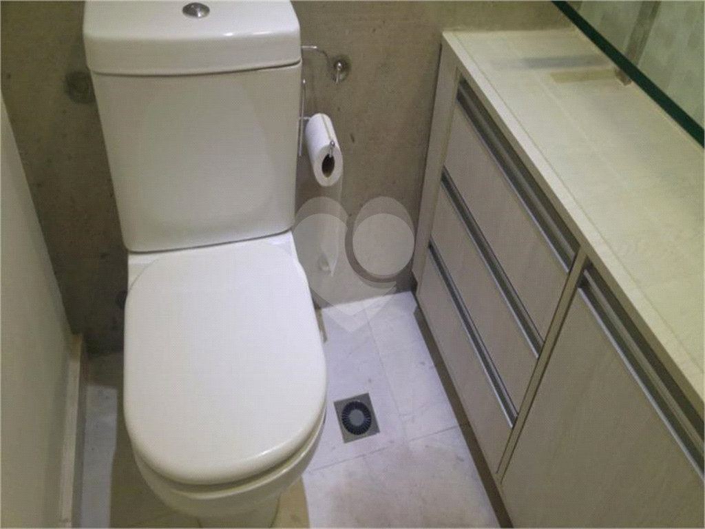 APARTAMENTO em BROOKLIN