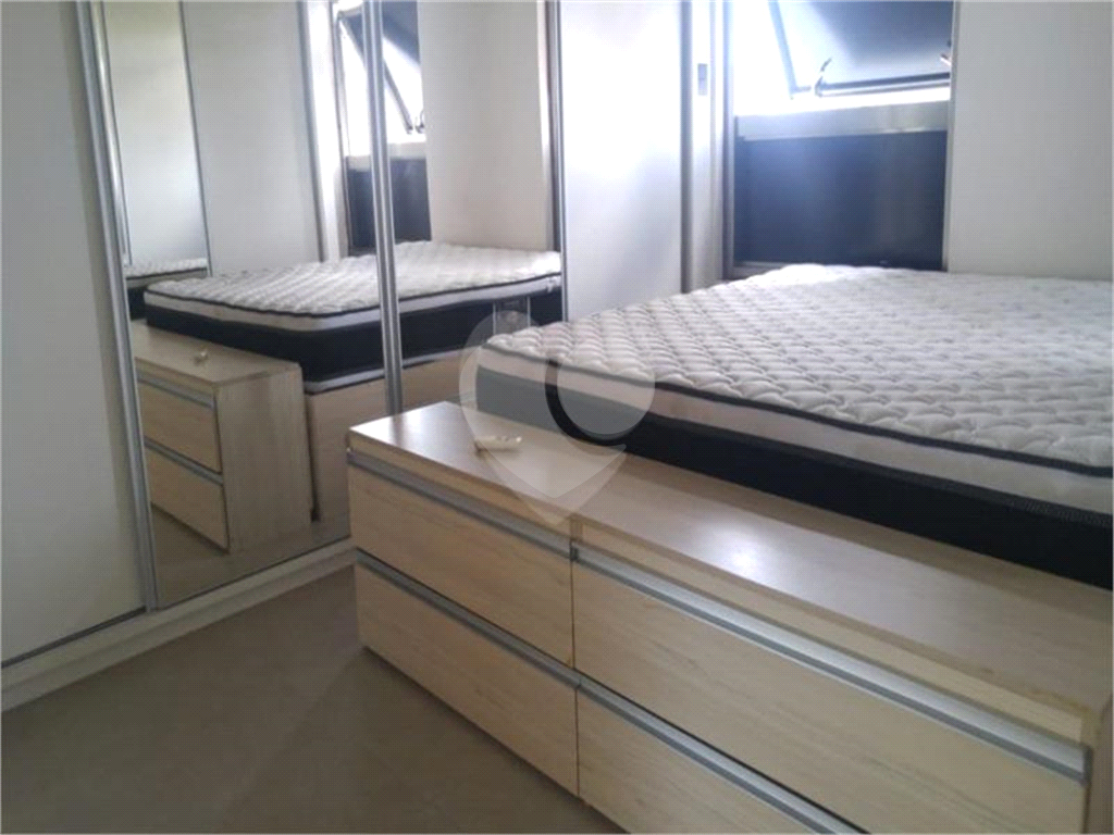 APARTAMENTO em BROOKLIN