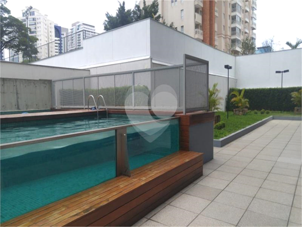 APARTAMENTO em BROOKLIN